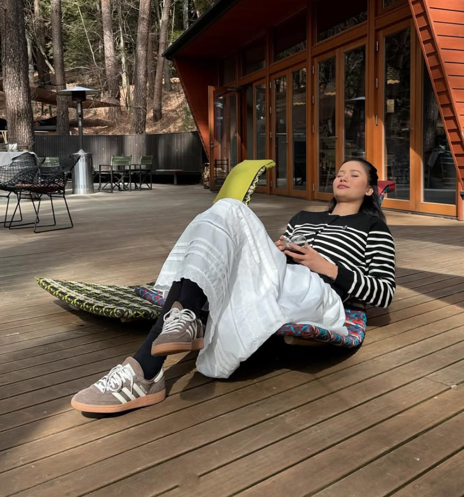 Động thái bất thường của Á hậu Việt giữa lúc vướng tin mang thai con đầu lòng với thiếu gia- Ảnh 4.