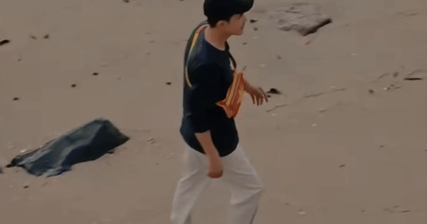 Nam diễn viên Việt duy nhất đóng chính phim Hàn ngay từ vai đầu tiên: Diễn xuất 1000 điểm, khen đến gãy lưỡi mất thôi anh chup man hinh 2025 12 04 123509 17648265446141228163089 0 0 285 544 crop 1764826548843988700099png