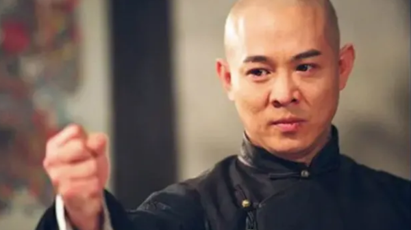 Lý Liên Kiệt Tái Xuất Đầy Ấn Tượng Sau 14 Năm Với “Blades of the Guardians” anh dai dien ly lien kiet qyeipng