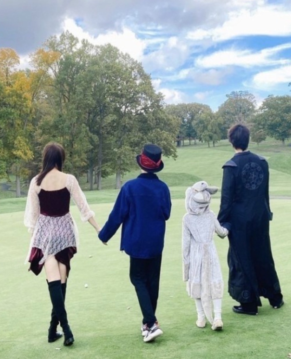 Kwon Sang Woo hé lộ gương mặt quý tử cao 1m80 và công chúa nhỏ sau nhiều năm giấu kín- Ảnh 2. Kwon Sang Woo hé lộ gương mặt quý tử cao 1m80 và công chúa nhỏ sau nhiều năm giấu kín- Ảnh 2.