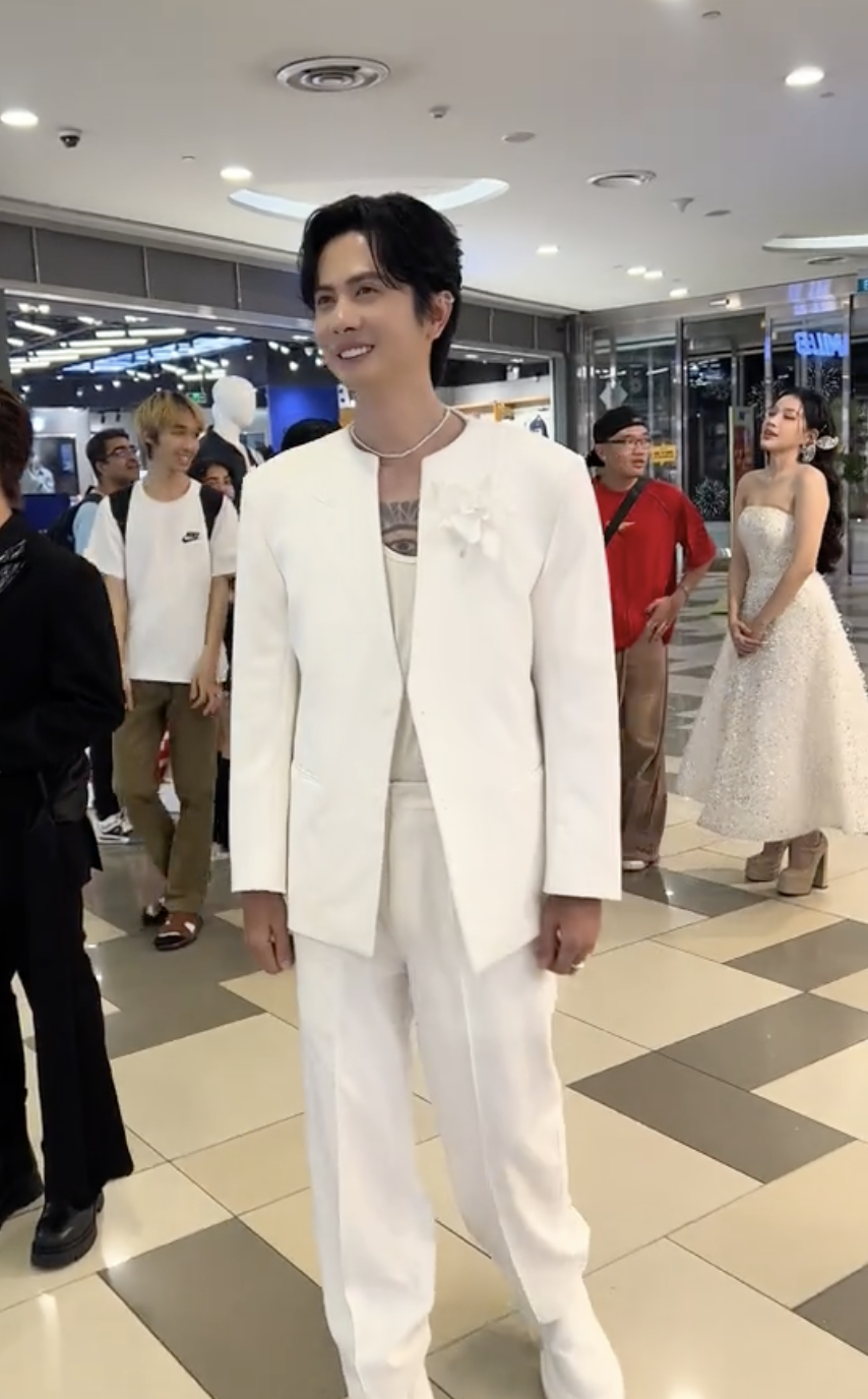 Bị réo gọi vì liên tục đi chung Khả Như, Huỳnh Phương nói thẳng lý do- Ảnh 1. Bị réo gọi vì liên tục đi chung Khả Như, Huỳnh Phương nói thẳng lý do- Ảnh 1.