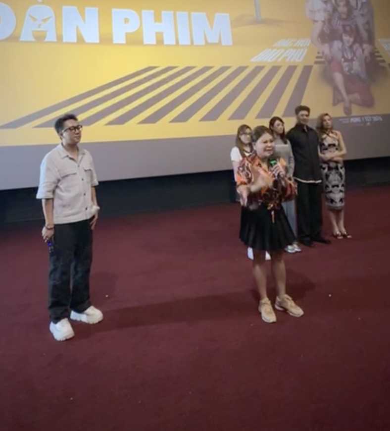 Lê Giang lộ diện sau ồn ào Quốc Thuận chê Bộ Tứ Báo Thủ, Trấn Thành nói đúng 1 câu- Ảnh 1.