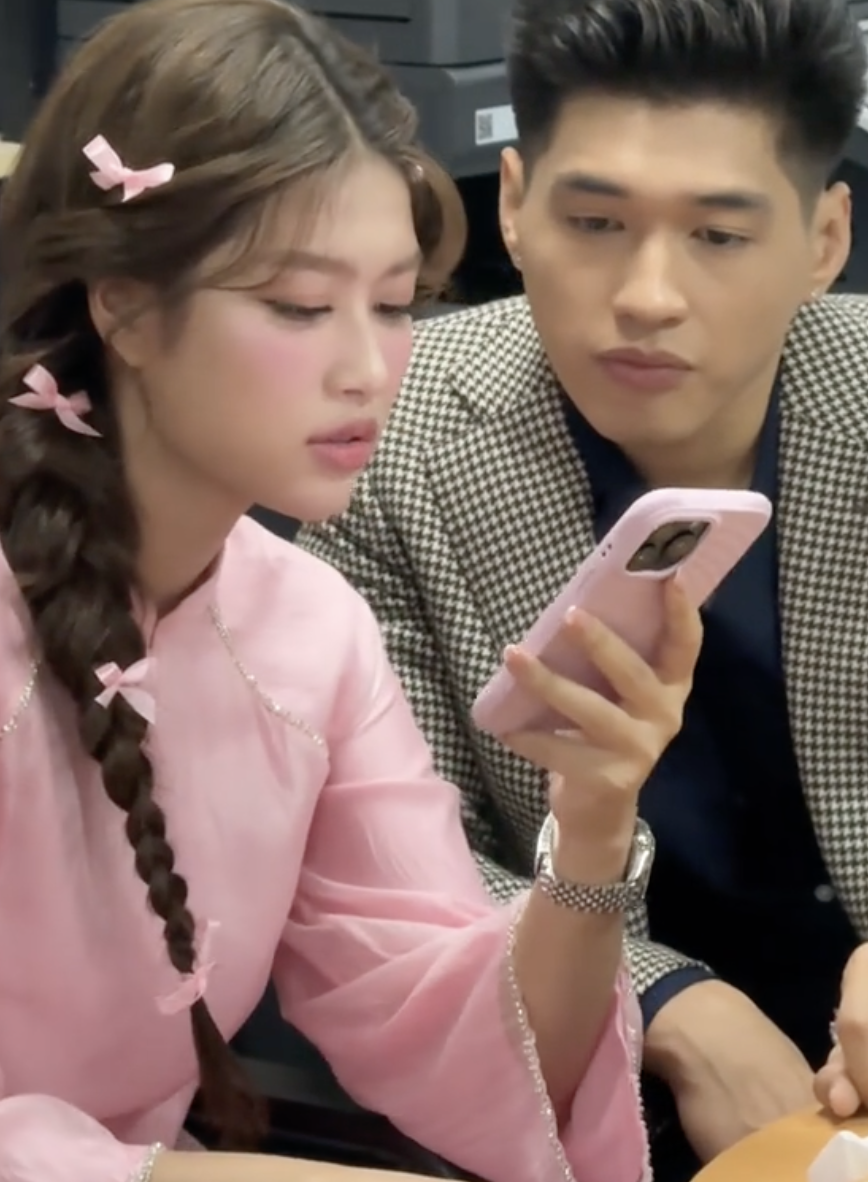 Sao nam Vbiz bị camera tóm cận hành động nhạy cảm với Hoa hậu Thiên Ân- Ảnh 3.