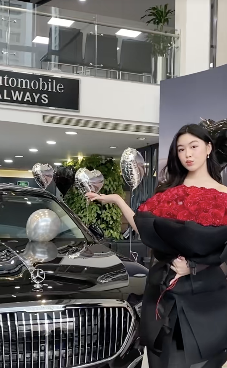 Tậu xe sang 7 tỷ ở tuổi 19, Lọ Lem kiếm tiền từ đâu?- Ảnh 2. Tậu xe sang 7 tỷ ở tuổi 19, Lọ Lem kiếm tiền từ đâu?- Ảnh 2.