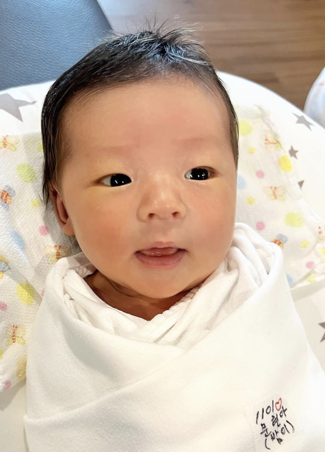 HOT: Hyuna bất ngờ khoe ảnh bụng bầu, công khai có em bé- Ảnh 5. HOT: Hyuna bất ngờ khoe ảnh bụng bầu, công khai có em bé- Ảnh 5.