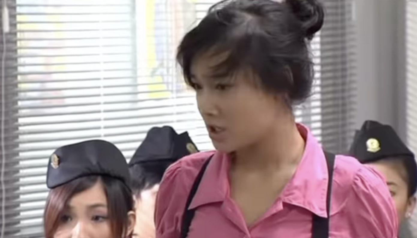 Bộ phim khiến người xem “ngại giùm” dàn sao nữ hạng A đình đám- Ảnh 2.