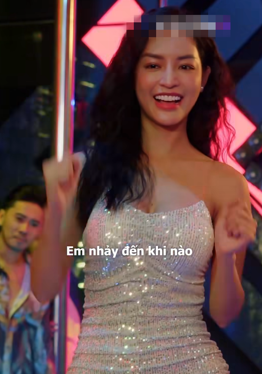 Phim ngập cảnh 18+ lên sóng, nữ chính vừa xuất hiện khán giả