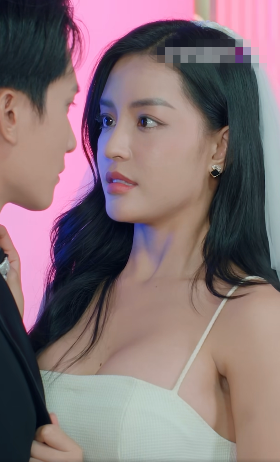 Cảnh nhạy cảm trong phim