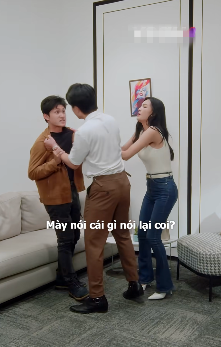 Phim 18+ hot nhất lúc này: Tình tiết cay độc đến xót xa cho nữ chính- Ảnh 6. Phim 18+ hot nhất lúc này: Tình tiết cay độc đến xót xa cho nữ chính- Ảnh 6.