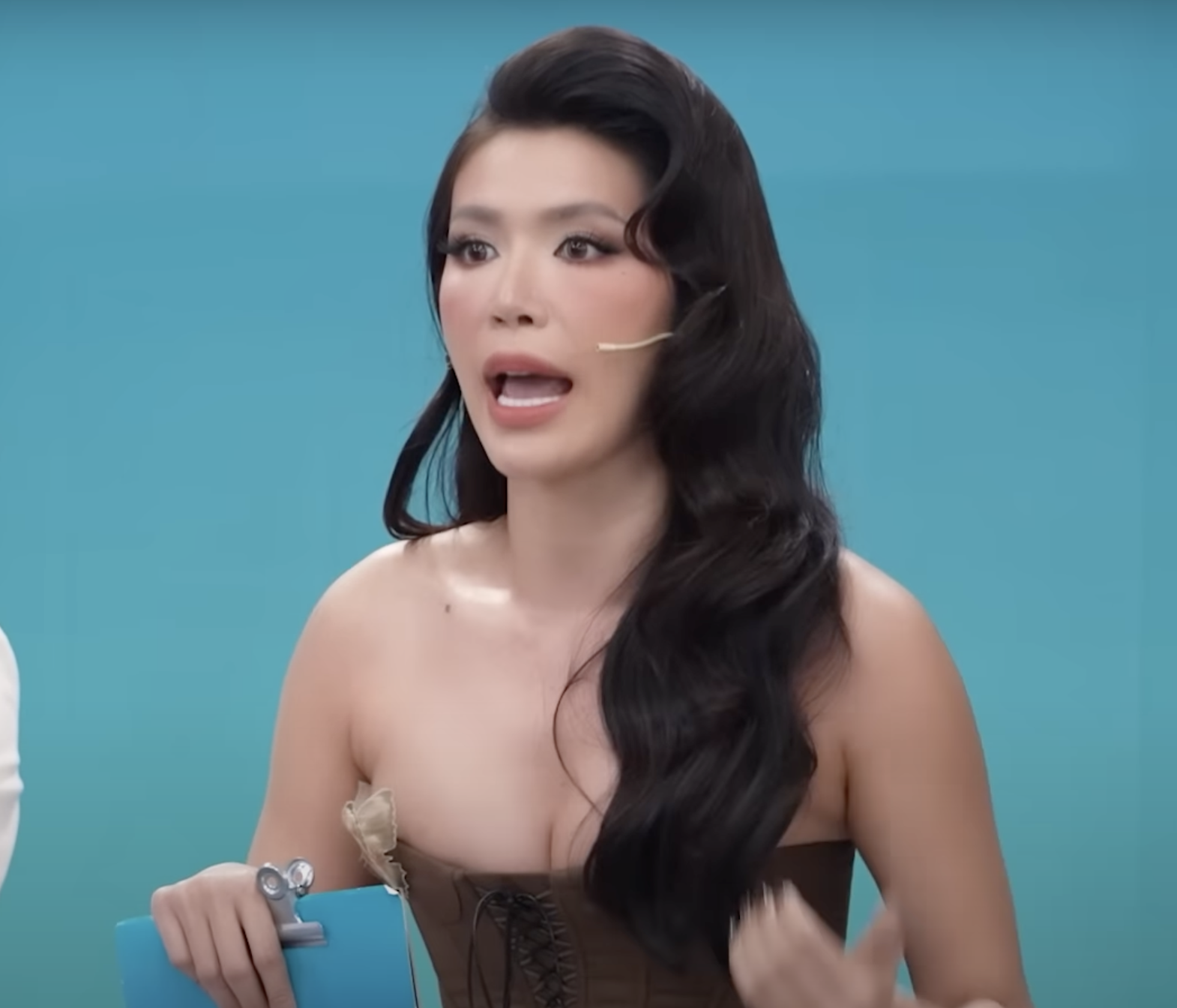 Show thực tế do Hoa hậu đình đám làm bị chê Show thực tế do Hoa hậu đình đám làm bị chê