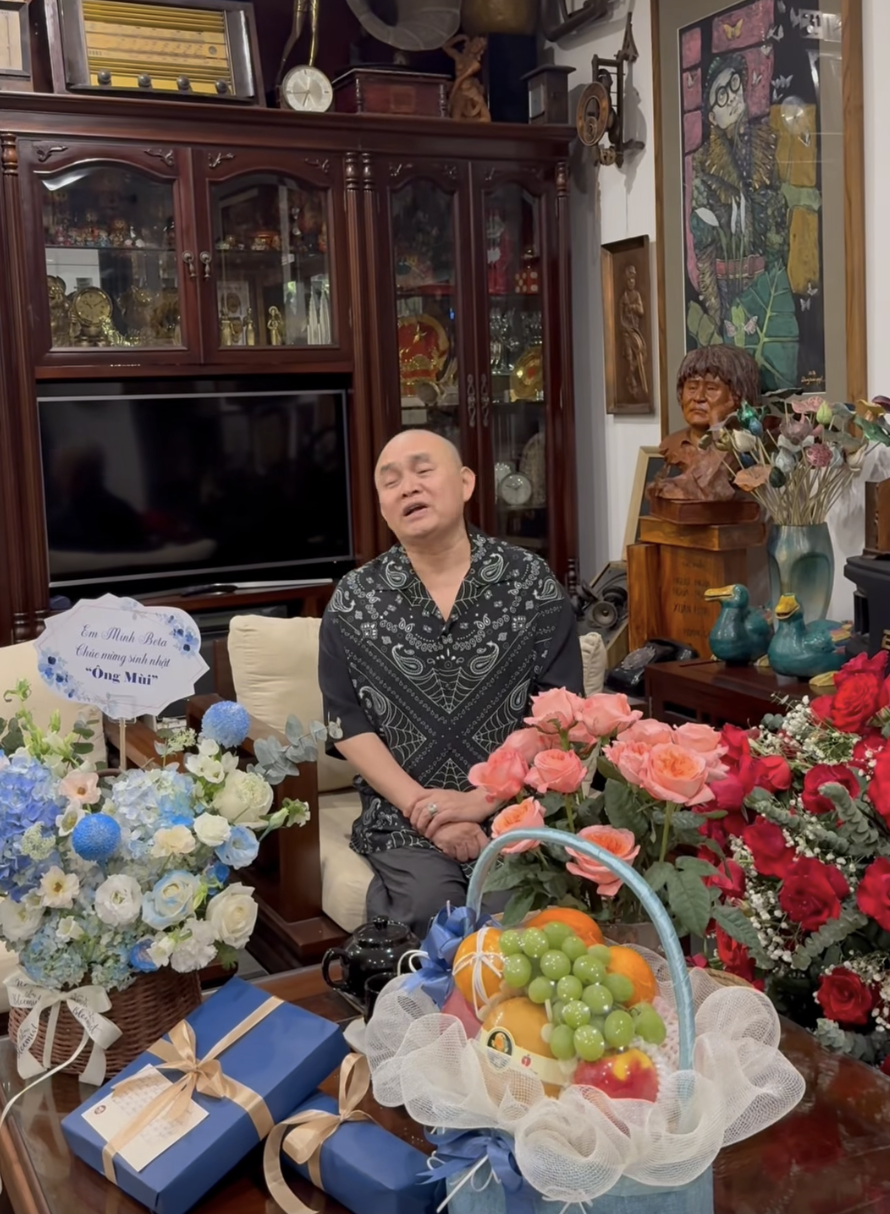 NSƯT Xuân Hinh hỏi thẳng