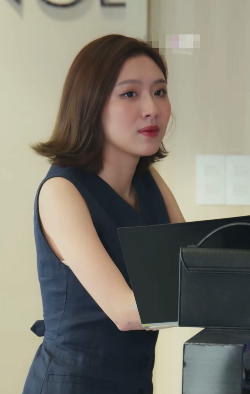 Bộ phim khiến ai xem cũng mắc cỡ: Lời thoại sến sẩm, nữ phụ làm khán giả nói ngay câu này- Ảnh 6.