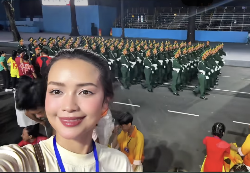 Tiểu Vy, Lan Ngọc, Minh Luân cùng nhiều sao Việt hào hứng tham gia tổng hợp luyện diễu hành Đại lễ 30/4- Ảnh 3.