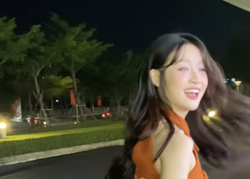 Visual mờ ảo qua cam thường của Bảo Ngọc, 5 giây bước đi khiến dân mạng nói giống sao nữ này- Ảnh 6.