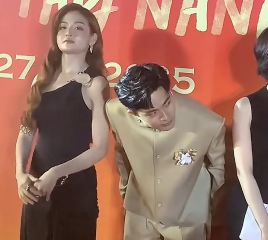 Nữ diễn viên gợi cảm khiến Lê Tuấn Khang ngại không dám chụp ảnh cùng- Ảnh 4.