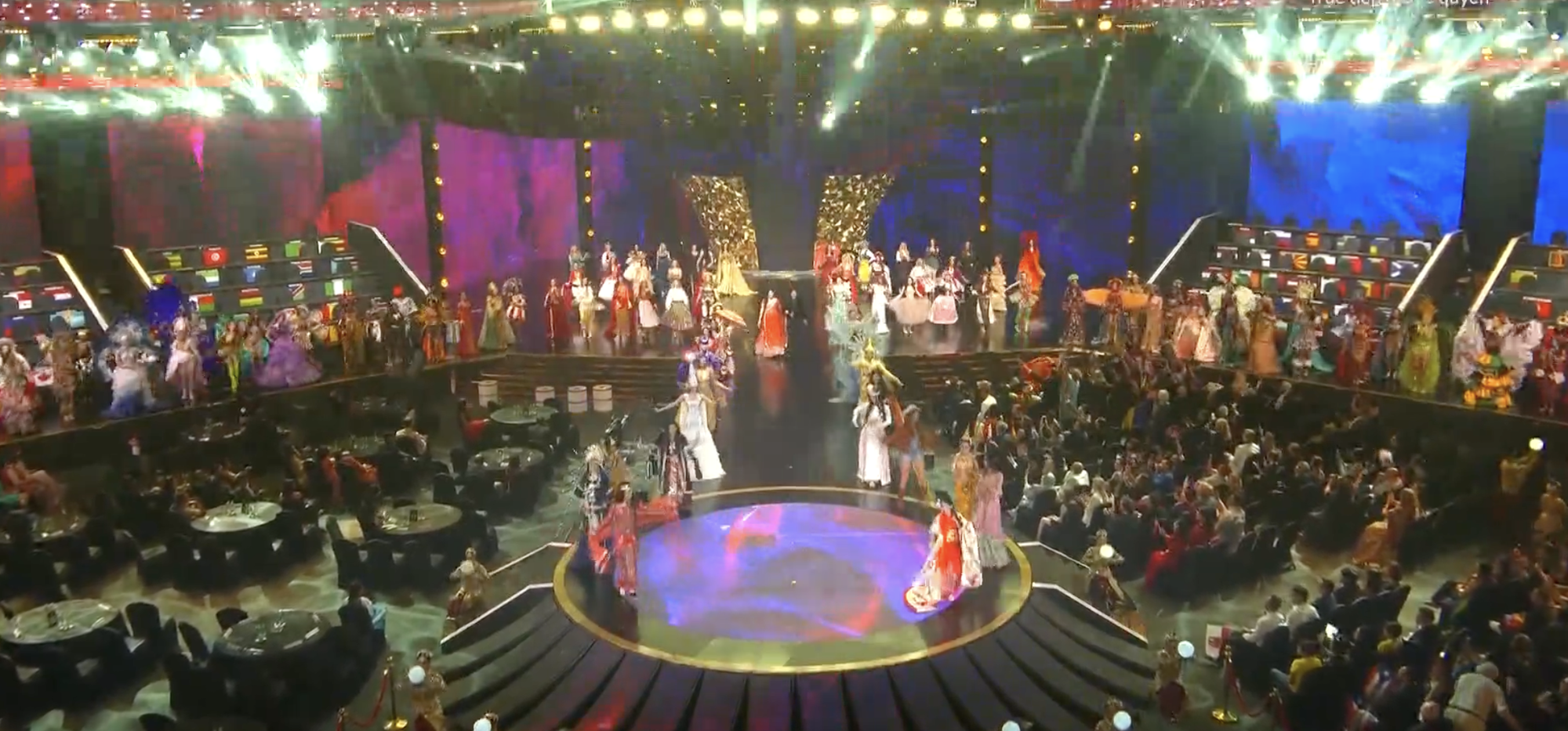 Trực tiếp Chung kết Miss World 2024: Hoa hậu Ý Nhi chính thức vào top 40 nhờ thực lực, bật khóc khi được gọi tên! - Ảnh 5.