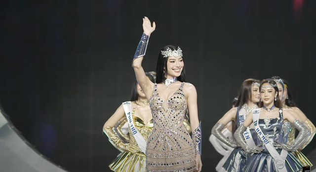 Nguyễn Hoàng Phương Linh chính thức đăng quang Hoa hậu Hoàn vũ Việt Nam 2025!- Ảnh 21.