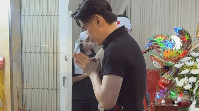 Nghệ sĩ đưa tiễn người mẫu Nam Phong về nơi an nghỉ- Ảnh 3.