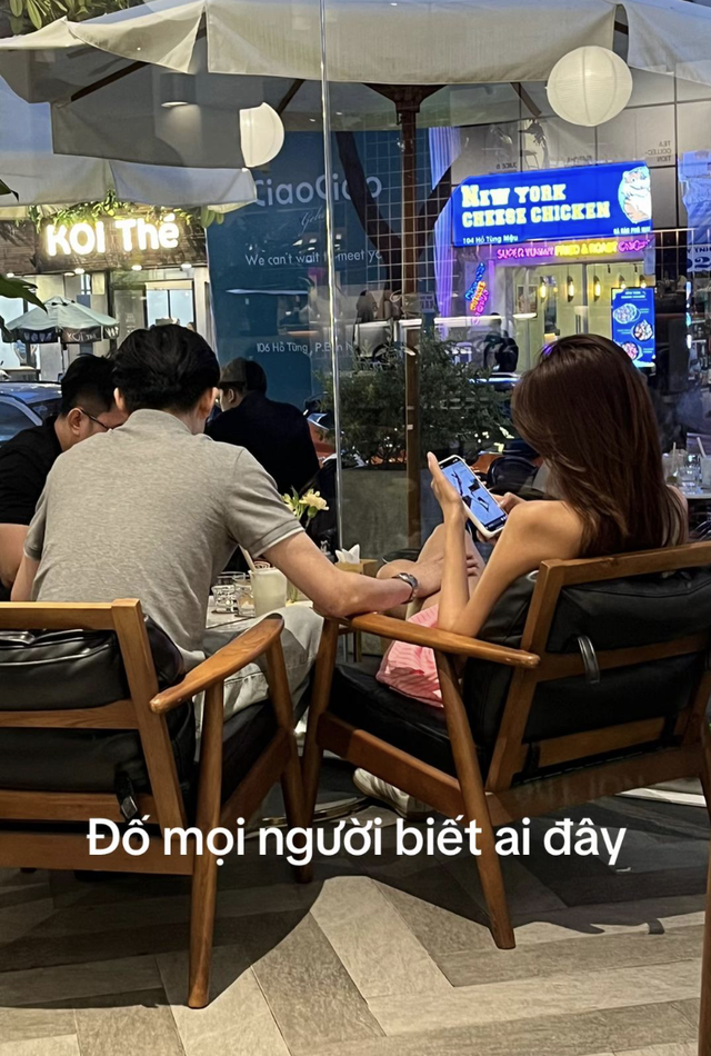 Tóm dính Hoa hậu Lê Hoàng Phương và tình cũ Thiều Bảo Trâm đi chơi Halloween, thân thiết cỡ này không có gì mới lạ!- Ảnh 8. Tóm dính Hoa hậu Lê Hoàng Phương và tình cũ Thiều Bảo Trâm đi chơi Halloween, thân thiết cỡ này không có gì mới lạ!- Ảnh 8.