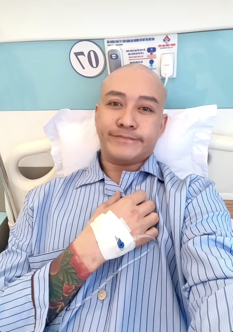 Ca sĩ Tuấn Hưng nhập viện- Ảnh 1.