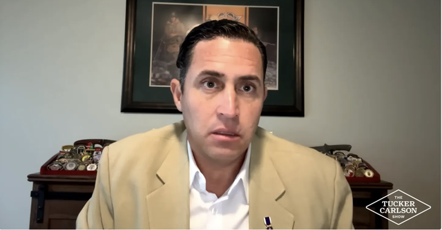 Cậu bé Gaza đi bộ 12km để nhận đồ cứu trợ, hôn tay cảm ơn nhưng bị bắn tử vong ngay sau đó- Ảnh 2.