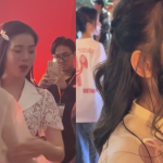 Camera thường bắt cận dàn sao: Lệ Quyên có hành động đặc biệt với 1 Em Xinh, nhóc tỳ 9 tuổi giật spotlight! anh man hinh 2025 08 19 luc 210455 1755618814470526830682 0 0 1014 1936 crop 1755618821436234355267png