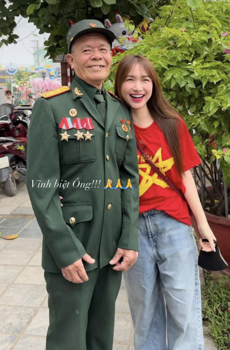 Ông nội của Hoà Minzy qua đời vì đột quỵ- Ảnh 2. Ông nội của Hoà Minzy qua đời vì đột quỵ- Ảnh 2.