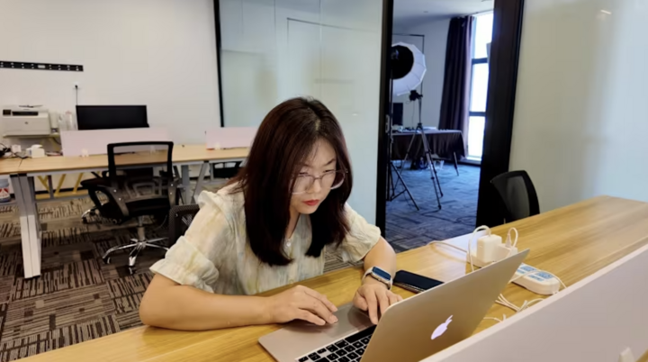 Chiêu sinh tồn mới của giới trẻ Trung Quốc giữa cơn bão thất nghiệp- Ảnh 3. Chiêu sinh tồn mới của giới trẻ Trung Quốc giữa cơn bão thất nghiệp- Ảnh 3.