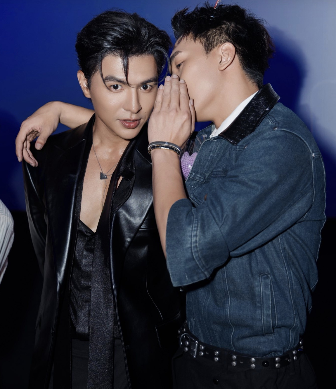 Phản ứng kỳ lạ của Steven Nguyễn khi bị Phản ứng kỳ lạ của Steven Nguyễn khi bị