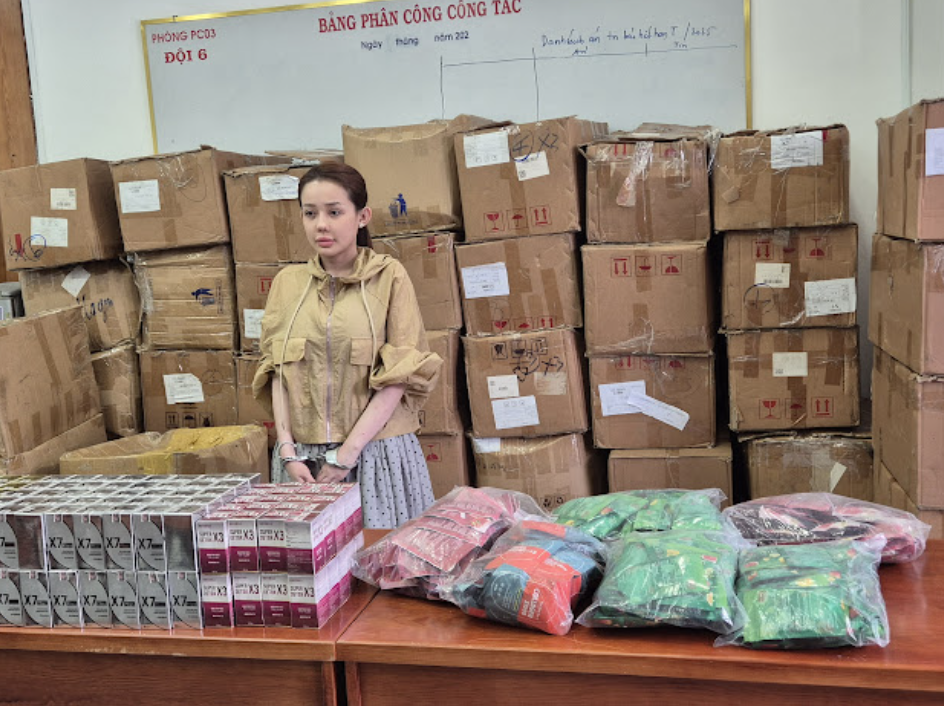 Sốc với số tiền Ngân 98 thu về từ hoạt động kinh doanh- Ảnh 1.