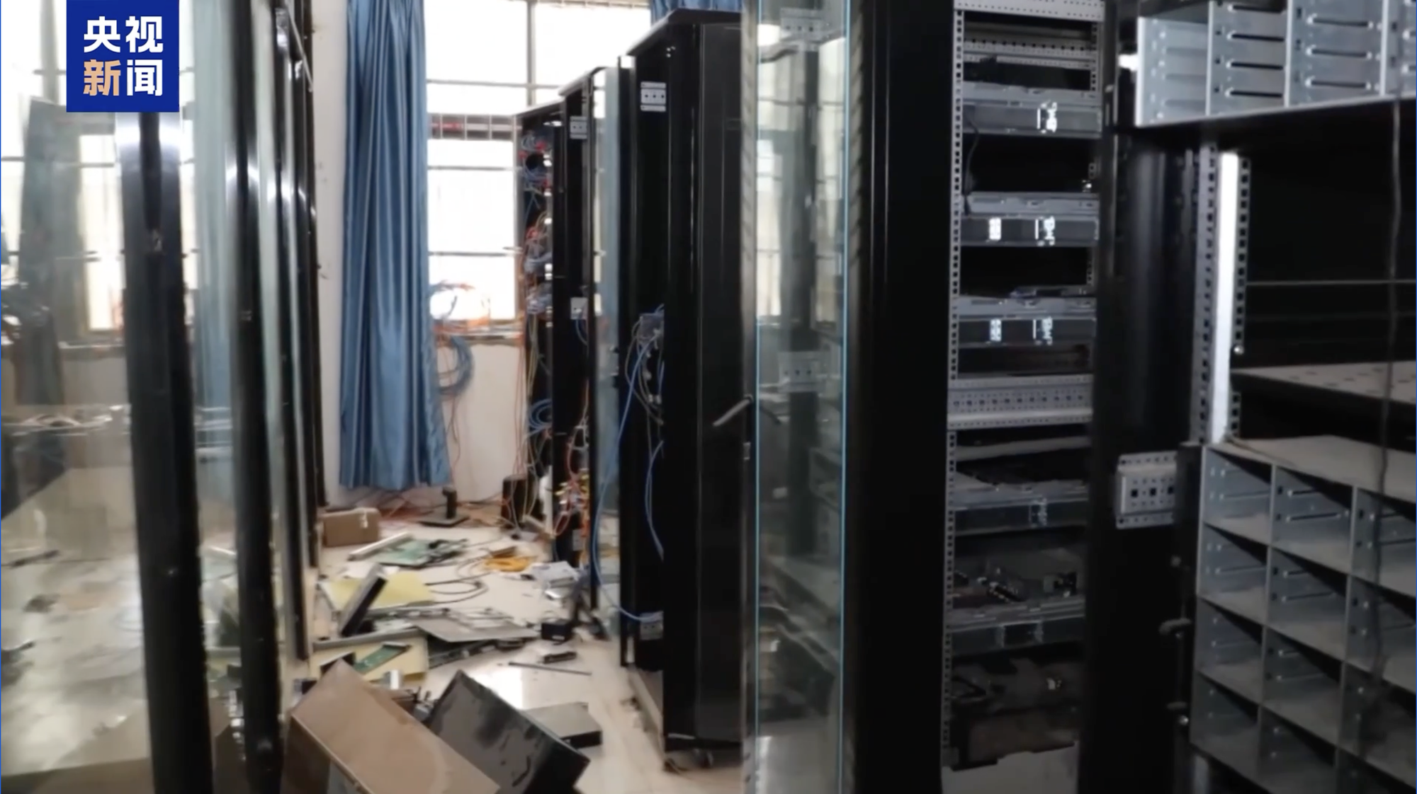 Rùng mình những vết tích kinh hoàng trong phòng tối của hang ổ lừa đảo tại Myanmar- Ảnh 3.