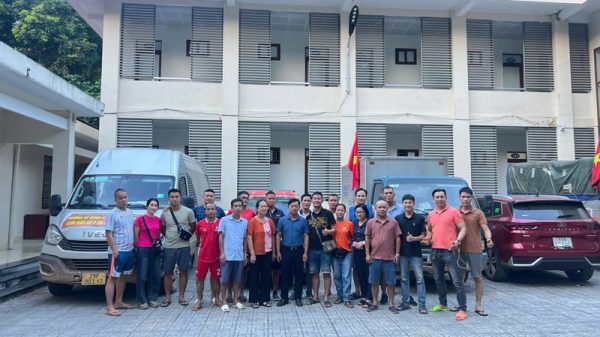 Đằng sau chuyến xe 0 đồng của chàng thợ hồ 26 Đằng sau chuyến xe 0 đồng của chàng thợ hồ anh trong b i 2 1744879082 925 width800height450