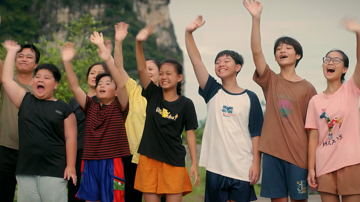 24 năm mới lại có 1 phim Việt hay như Hoa Cỏ May: Dàn cast diễn đỉnh xuất thần, vừa xem vừa sợ hết- Ảnh 3. 24 năm mới lại có 1 phim Việt hay như Hoa Cỏ May: Dàn cast diễn đỉnh xuất thần, vừa xem vừa sợ hết- Ảnh 3.