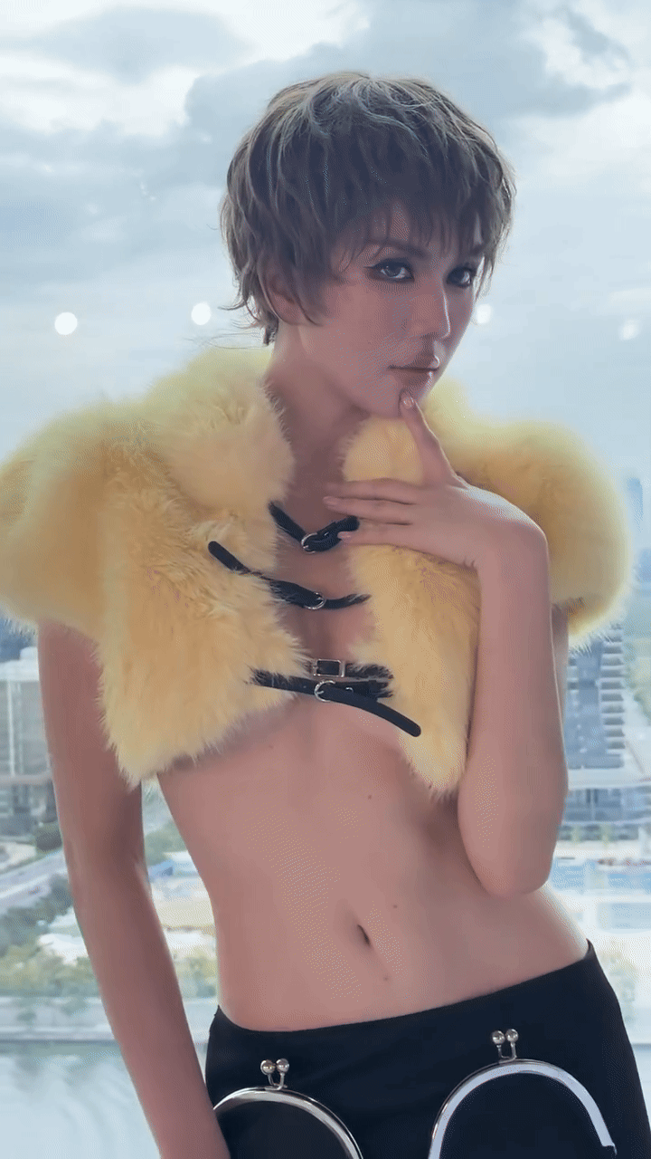 Ngọc Trinh lại hở bạo khoe vòng 1 o ép tại sự kiện, trưng trổ chiếc eo siêu thực nhưng nhìn mà lạnh bụng giùm- Ảnh 1. Ngọc Trinh lại hở bạo khoe vòng 1 o ép tại sự kiện, trưng trổ chiếc eo siêu thực nhưng nhìn mà lạnh bụng giùm- Ảnh 1.