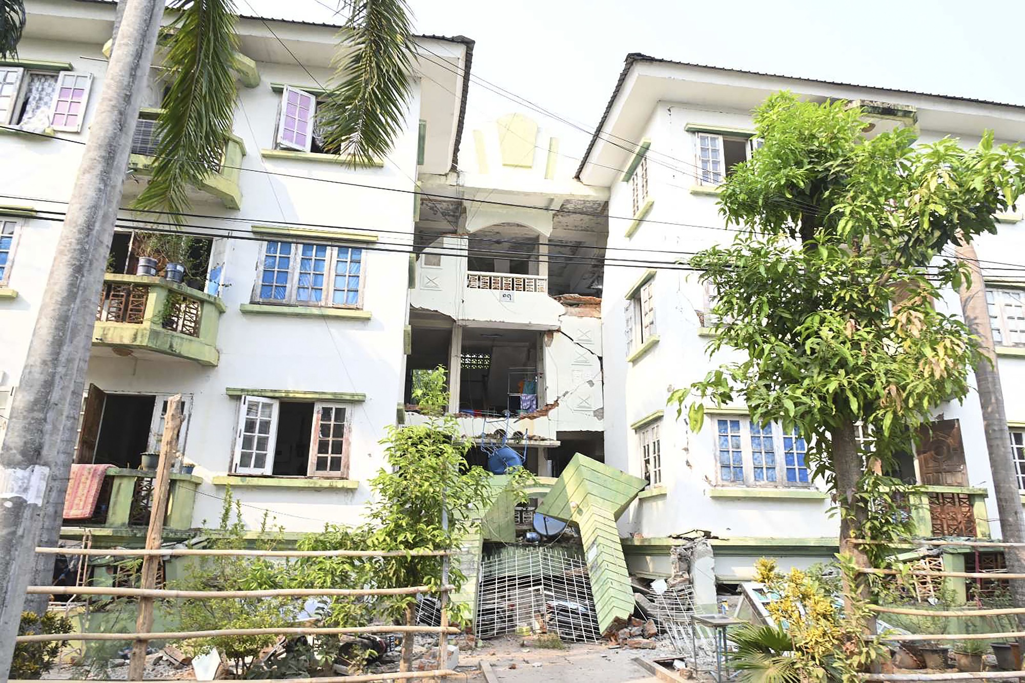 WHO kích hoạt hệ thống quản lý khẩn cấp sau động đất ở Myanmar- Ảnh 1.