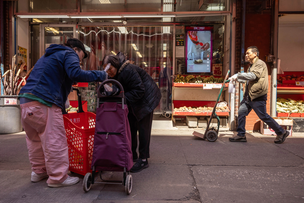 Người dân Mỹ tăng cường tích trữ vì lo ngại thuế quan- Ảnh 1.