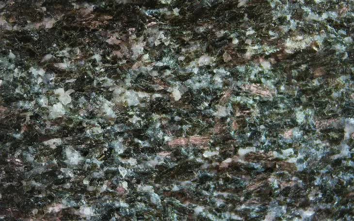 Vành đai đá xanh Nuvvuagittuq ở đông bắc Canada. (Ảnh: Jonathan O'Neil/AP)