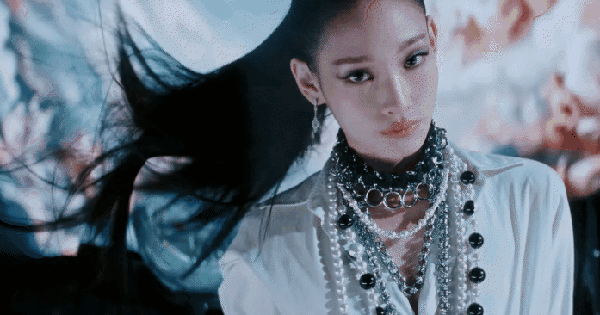 "Công chúa Samsung" gặp kiếp nạn lớn ngay sau khi ra mắt 30 "Công chúa Samsung" gặp kiếp nạn lớn ngay sau khi ra mắt apture 2025 6 16 5 1750084421090362597652 1750089325427 1750089325957784228490 17511801871151264487124 17511830308222121647885 5 0 371 700 crop 1751183060207569628517gifpng