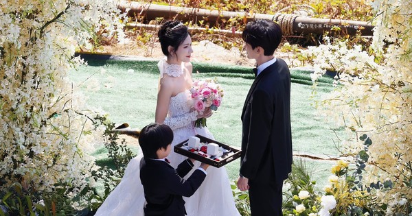 Đám cưới đang viral khắp Trung Quốc: Chú rể đẹp trai quá thể đáng, cô dâu hoàn mỹ như công chúa trong truyện tranh atttrqxplntlb31j8nbvyvuyrvdwjahs5py43k5mt qjy 17514333155732059564426 190 0 1237 2000 crop 17514333290931310360269jpeg