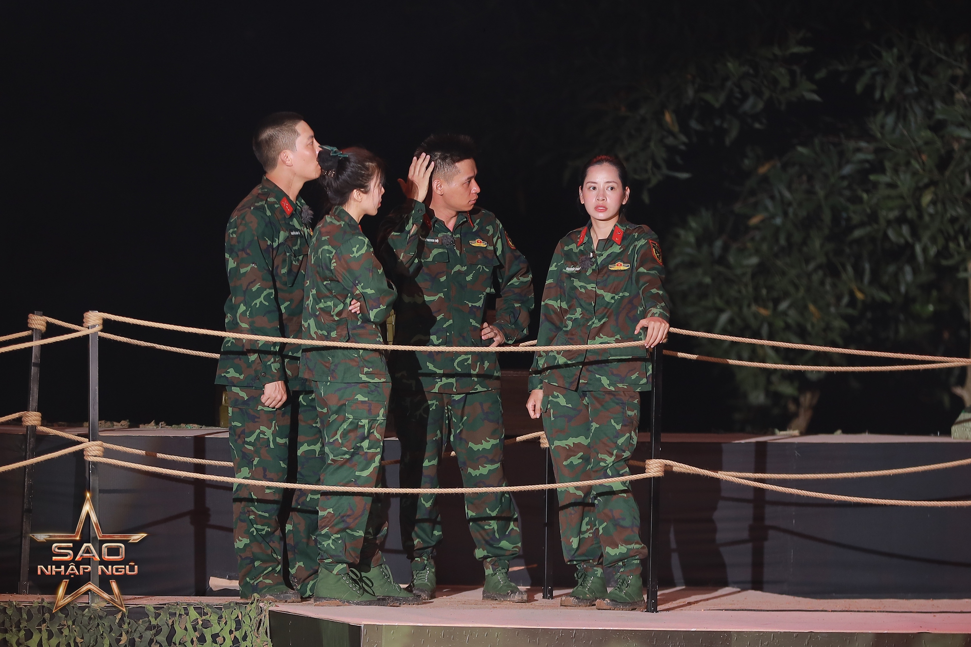 Tập 7 Sao Nhập Ngũ: Hoà Minzy bị chấn thương sau khi bị Tập 7 Sao Nhập Ngũ: Hoà Minzy bị chấn thương sau khi bị