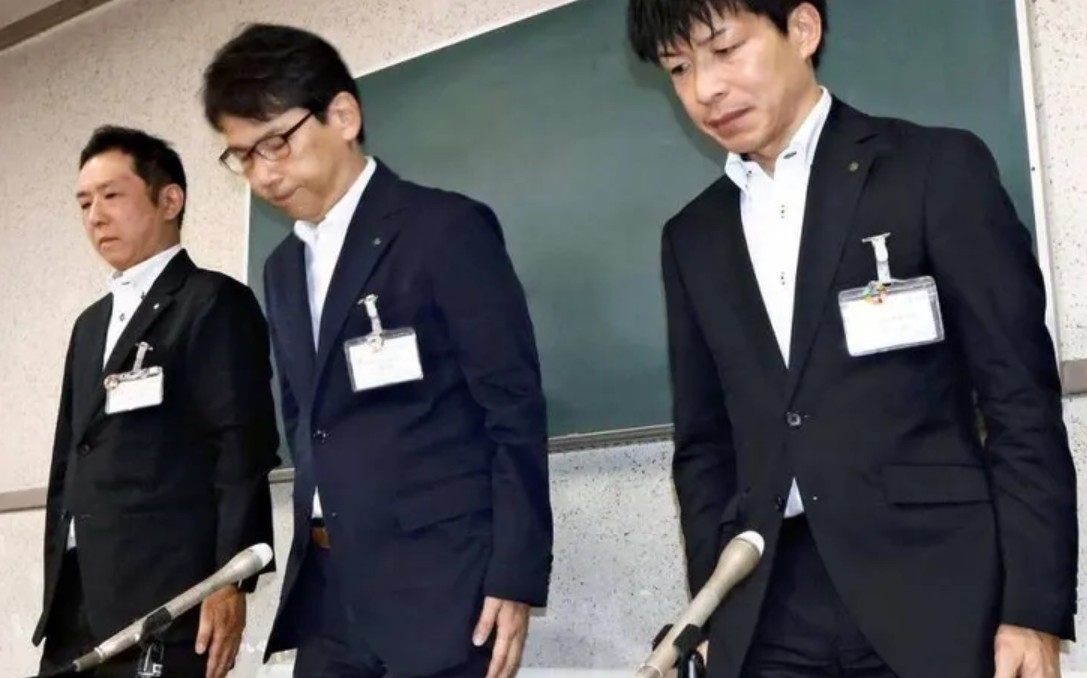 au-dam-1-1751531526298-17515315266971152836524 "Cơn ác mộng" của Nhật Bản: Bắt khẩn cấp 2 thầy giáo điều hành nhóm "ấu dâm trực tuyến", ít nhất 10 giáo viên tham gia au dam 1 1751531526298 17515315266971152836524