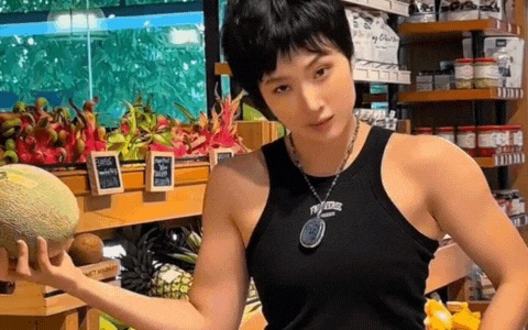 Dụi mắt vẫn không nhận ra Angela Phương Trinh- Ảnh 1.