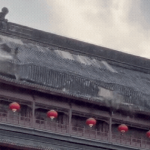 Video: Mái toà tháp 600 tuổi nổi tiếng đổ sập trong chớp mắt, du khách hoảng loạn chạy thoát thân ava chuan 16 17478256032061662712722gifpng