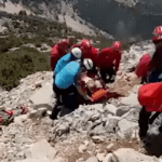 Du khách tử vong khi chơi dù lượn: Khoảnh khắc sau chuyến bay thảm kịch và những rủi ro khó lường ava chuan 53 1752215382067781101678gifpng