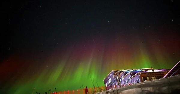 Ngắm cực quang tỏa sáng đêm giao thừa 2025 avatar1735732728644 1735732729223184948924jpg