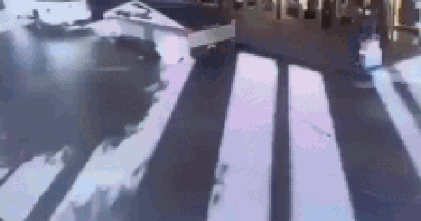 Xe hơi Tesla bất ngờ phát nổ bên ngoài khách sạn của ông Trump avatar1735786068799 1735786068979548297053gifpng