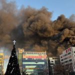 Hàn Quốc: Cháy lớn tại toà nhà cao tầng khi hơn 300 người vẫn mắc kẹt bên trong avatar1735900351307 17359003539381435465128 53 0 602 878 crop 17359003696771678458170jpg