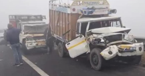 10 xe ô tô va chạm liên hoàn trên cao tốc khiến 5 người thương vong avatar1736130379380 1736130379657728138603 0 30 315 534 crop 17361303983971859708624jpg