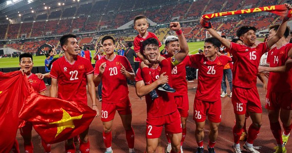 Báo chí và netizen Đông Nam Á nói gì về chiến thắng của ĐT Việt Nam trước Thái Lan? avatar1736137533883 1736137535332354816666 0 120 675 1200 crop 1736137562435429128528jpg