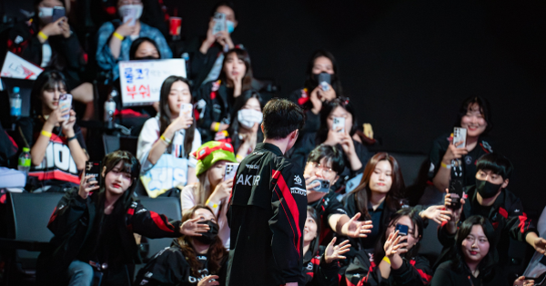 Cộng đồng fan T1 Việt "khóc thét" vì ăn "cú lừa" trị giá mấy trăm triệu đến từ hot girl avatar1736260511953 17362605127391396271377 8 0 322 600 crop 17362606762281305070126png